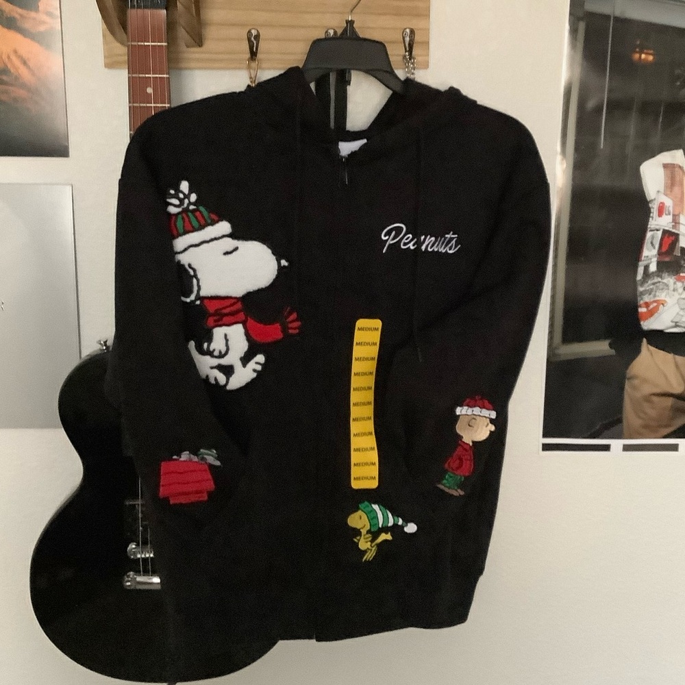 ‘Peanuts’ Christmas Jacket